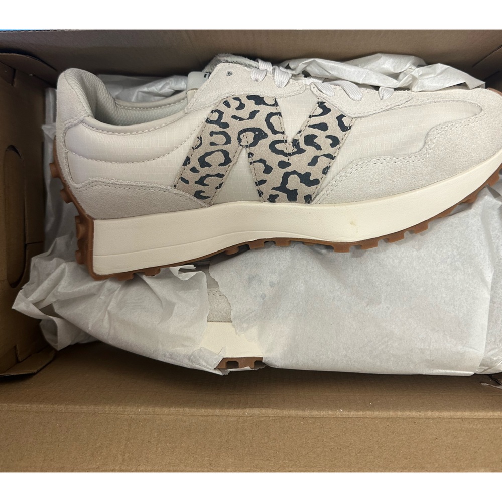 New balance woman’s size 10.5 USA